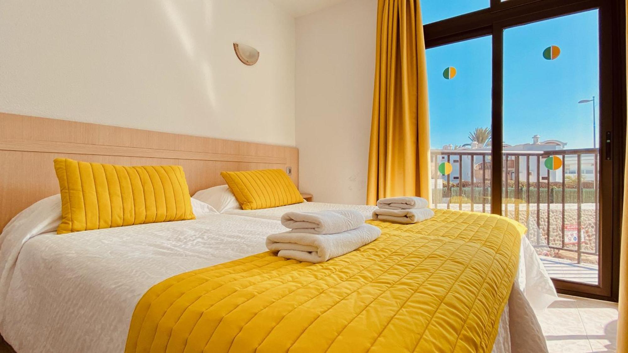 Sunny Apartment Near The Beach プラヤ・デル・イングレス エクステリア 写真