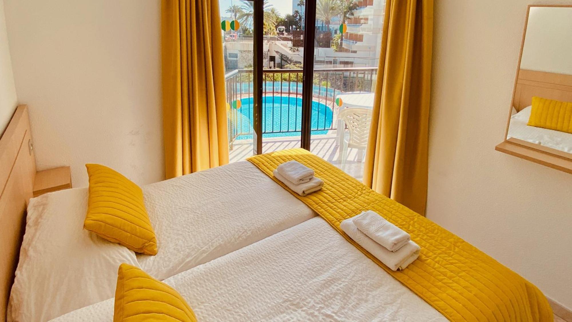 Sunny Apartment Near The Beach プラヤ・デル・イングレス エクステリア 写真