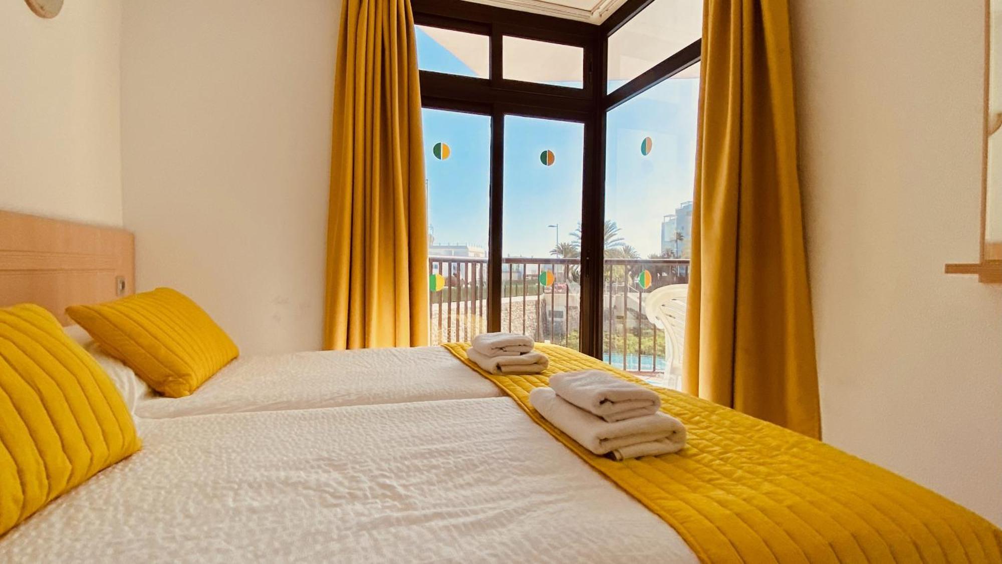 Sunny Apartment Near The Beach プラヤ・デル・イングレス エクステリア 写真