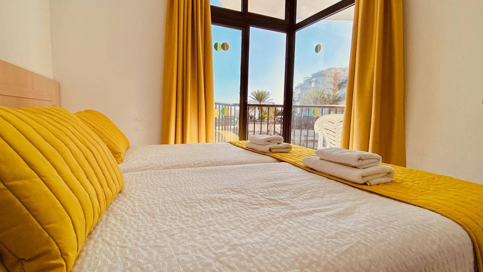Sunny Apartment Near The Beach プラヤ・デル・イングレス エクステリア 写真