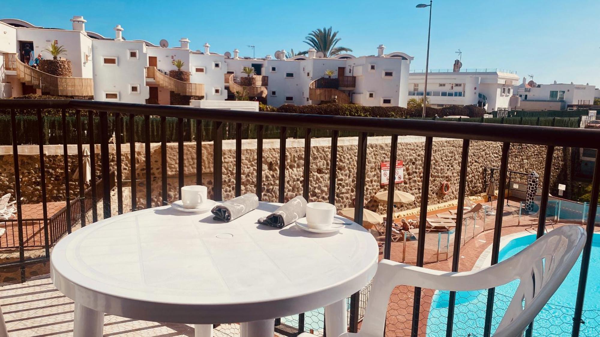 Sunny Apartment Near The Beach プラヤ・デル・イングレス エクステリア 写真