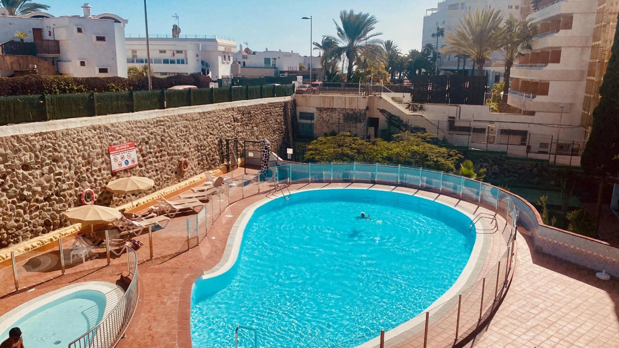 Sunny Apartment Near The Beach プラヤ・デル・イングレス エクステリア 写真